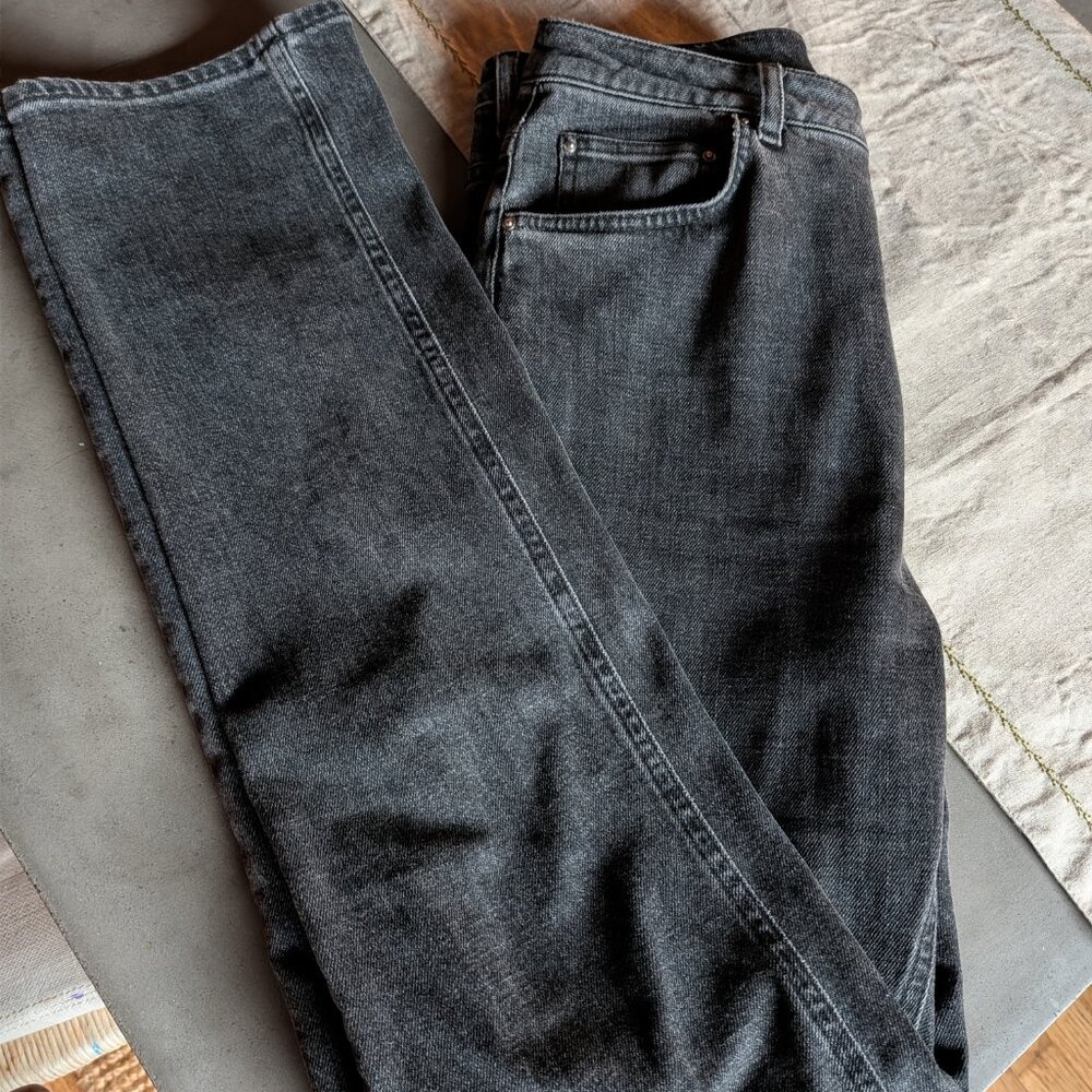 Toteme Standard Jeans | faded black - Picture 11 of 16